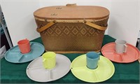 Pie basket and cups and plates