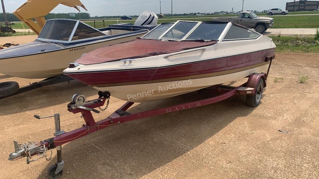 1992 Maxum 17-FT Ski & Fish Boat