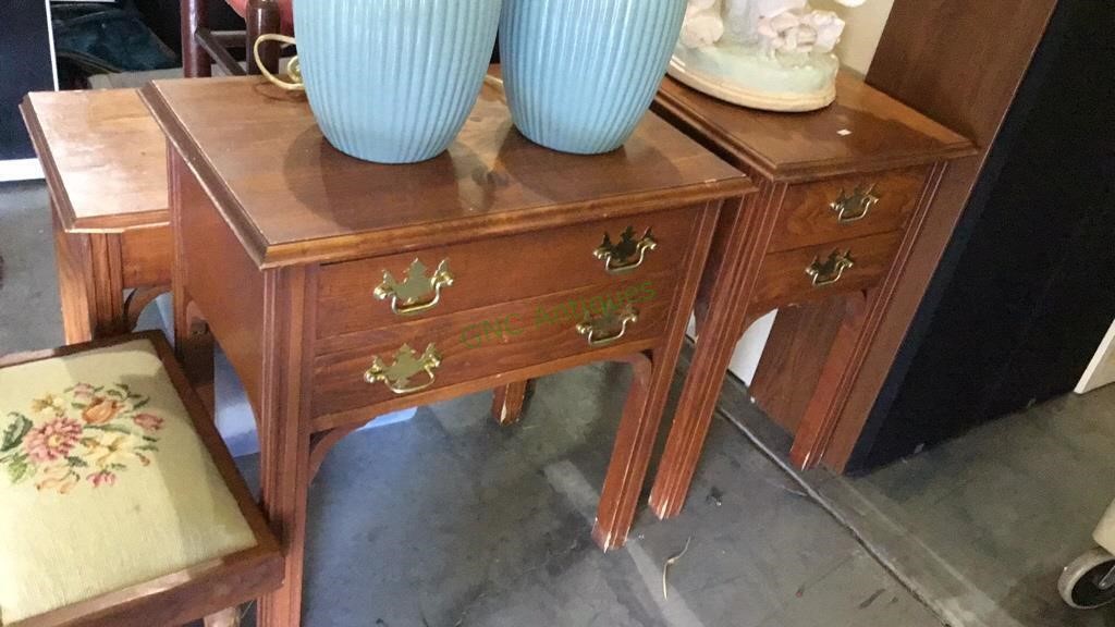 One pair of pine wood end tables with brass