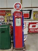 Skelly gas pump