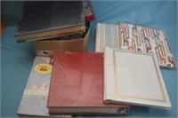 TOTE OF PHOTO ALBUMS