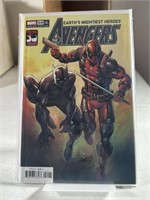 THE AVENGERS #50 - VARIANT ROB LIEFELD BLACK