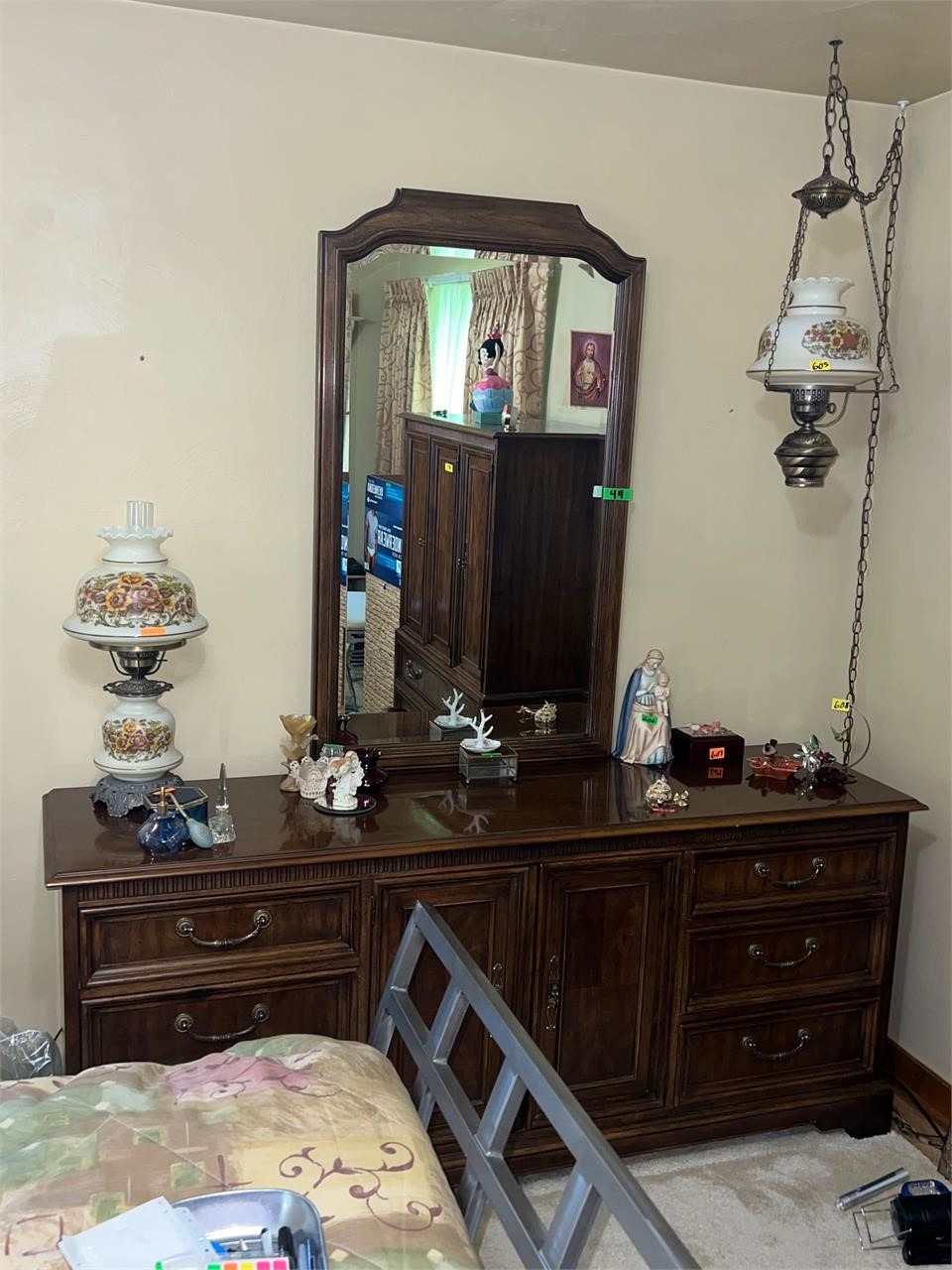 Drexel dresser with mirror