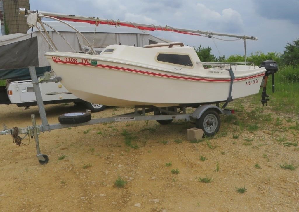 Sailboat West Wight Potter 15' - No main sail