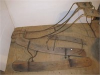 Pair of wooden buggy fenders, pair of metal