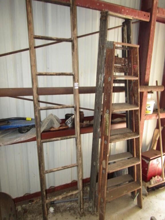 2 WOOD STEP LADDERS, 10 FT WOOD LADDER