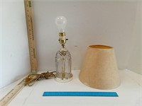 Glass Base Accent Lamp W /Shade