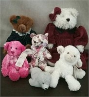 Box-Stuffed Bears & Seal, Boyds, Russ, & Fine Toy