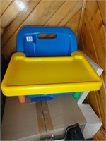 Safety1st plastic booster with tray