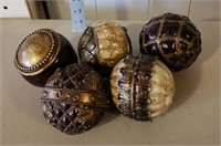 Decorative balls