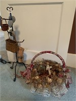 METAL MINI BASKET STAND (27" TALL) WITH MINIATURE