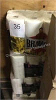 1 LOT BRAWNY PAPER TOWELS