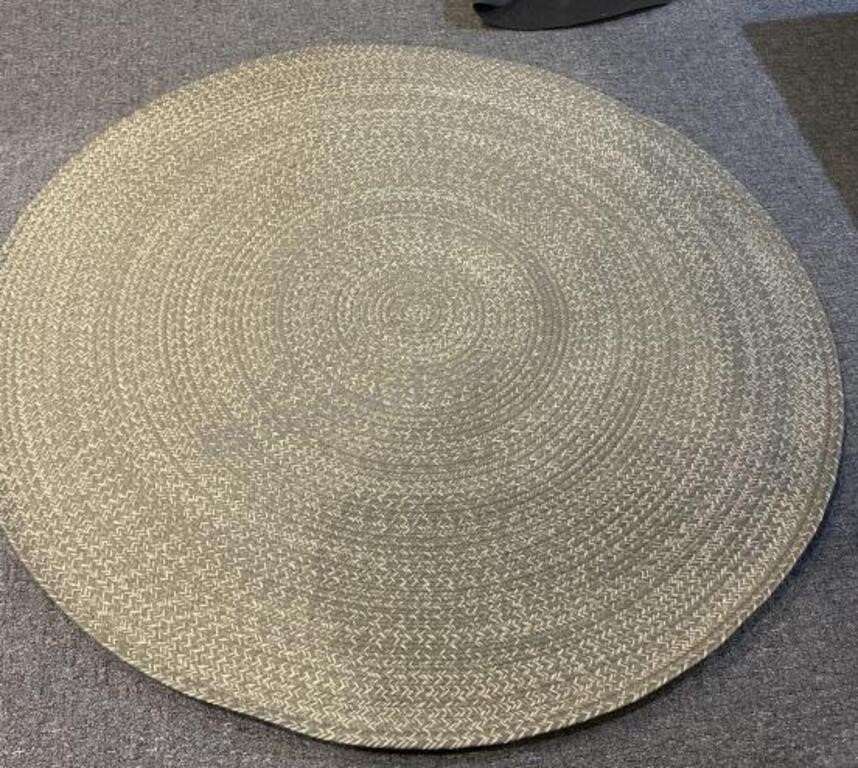 Round Rag Wool Style Olive Carpet with Pad 5’ 7