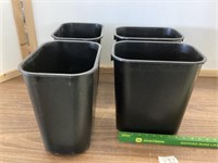Lot of garbage cans- 4 cans total