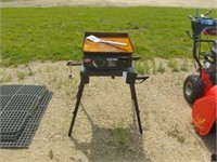 Char-Griller flat iron grill with stand