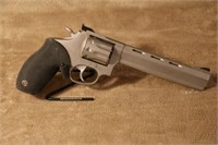 Taurus Double Action Revolver (.22 LR)