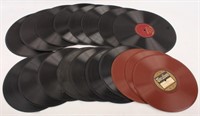 19 MIXED 20TH CENTURY PHONOGRAPH RECORDS