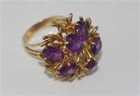 Vintage 9ct gold ring with amethysts