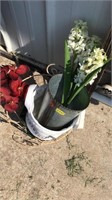 Metal baskets, floral Decour