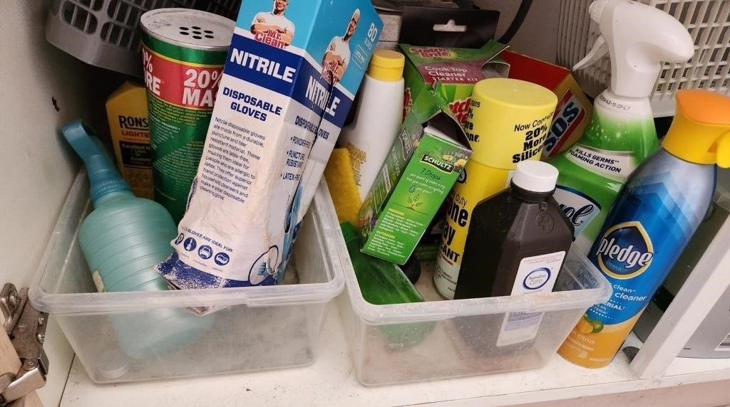 K - MIXED LOT OF CLEANING SUPPLIES (K9)