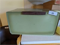 Lincoln Beauty Ware Green Metal Bread Box