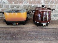 (2) Vintage West Bend & Rival Slo Cookers
