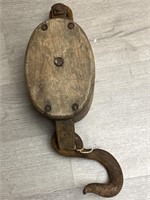 Iron & Wood Pulley