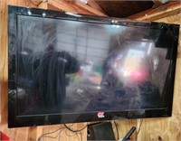 RCA flat screen tv with remote, 46"