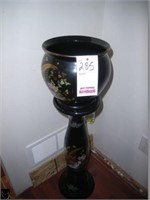 Oriental vase w/ stand