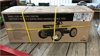 JD 7020 4WD Pedal in Box