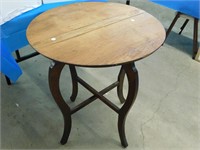 ROUND TABLE (WATER DAMAGE)