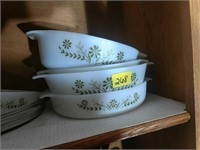 Vintage casserole set