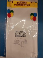 54"X108" 200PC PLASTIC TABLE COVERS