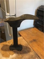 Cast iron shoe cobbler