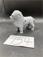 Vintage Cast Metal Lion (Needs screw)