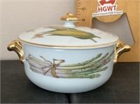 Royal Worcester covered vegetable bowl