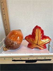 Fall leaf and acorn