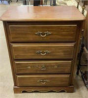 Chest of  drawers 32“ x 18“ x 41“