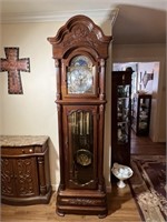 HERMLE GRANDFATHER CLOCK 26" X 15 1/4" X 88 1/2"