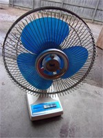 12" Electric Fan - Works