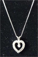 Heart pendant necklace, chain 14 KT white gold