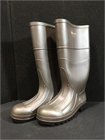 Servus Rubber Boots Size 5