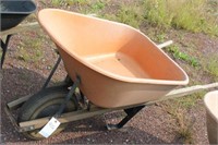 pneumatic rubber tire wheelbarrow with poly