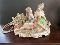 PRETTY ITALIAN PIANO LIGHT - BISQUE