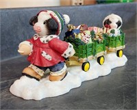 JOHN DEERE MARY'S MOO MOOS - CHRISTMAS FIGURE