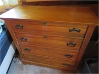 Oak Dresser, 4 Drawers (Missing Handles)