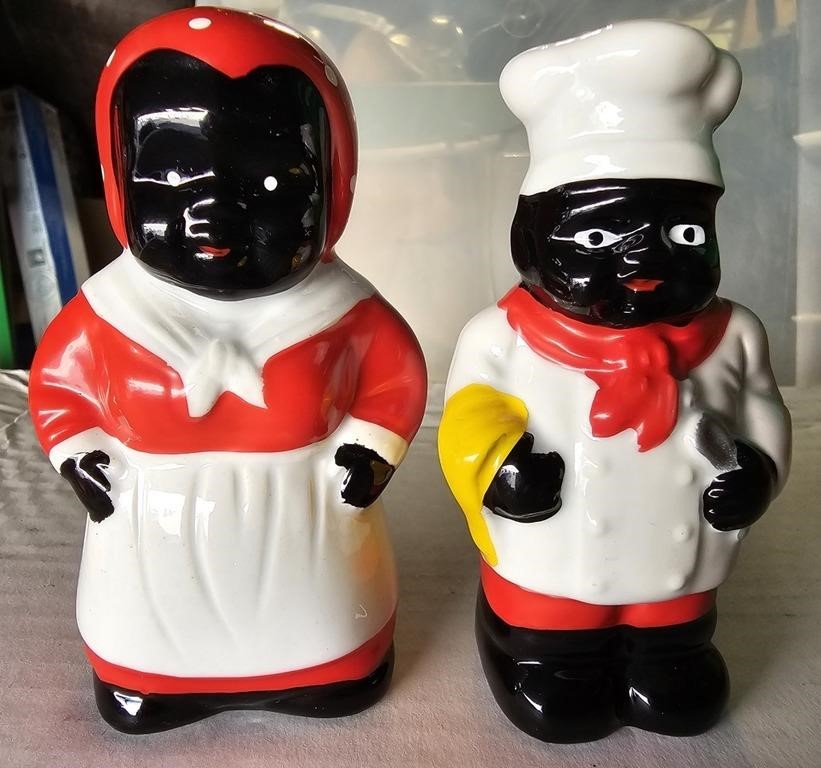 Salt and pepper shakers unmarked tallest 4"