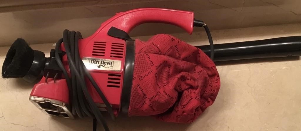 DIRT DEVIL HAND VACUUM