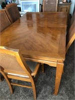 R - DINING TABLE W/ 6 CHAIRS
