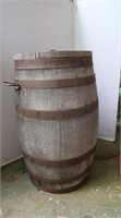 Wooden Barrel w/Lid-13"diax23'H
